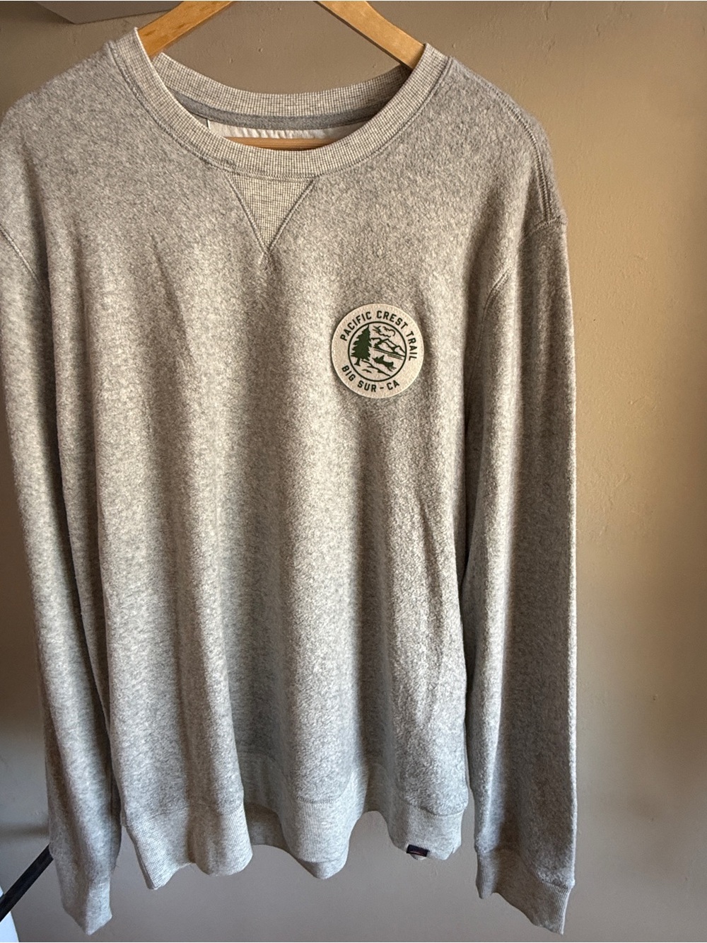 FahertyMen's Gray Pacific Crest Trail Crewneck Sweatshirt